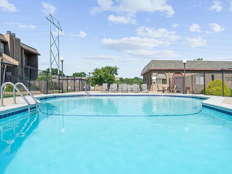 Fiesta Square Apartments and Townhomes — Photo 4