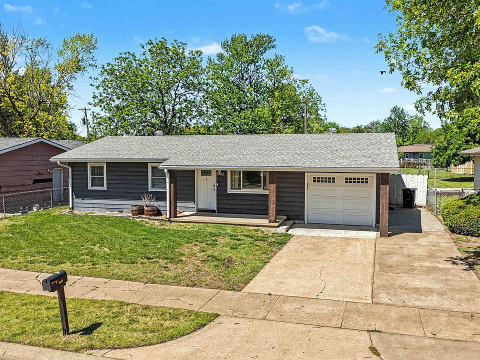 1st image of 2322 Aurora Ave