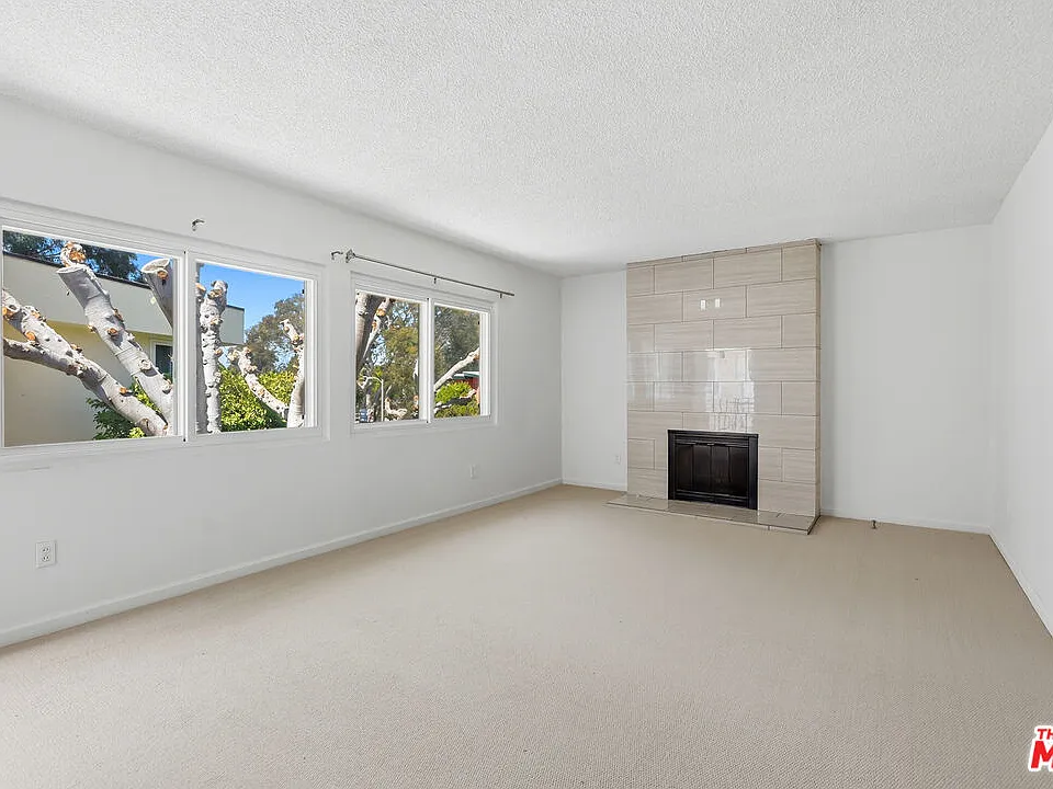 8401 Tuscany Ave #4