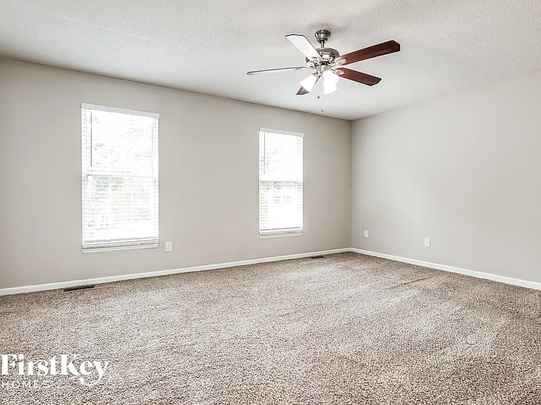 8405 Old Carriage Ct — Photo 10