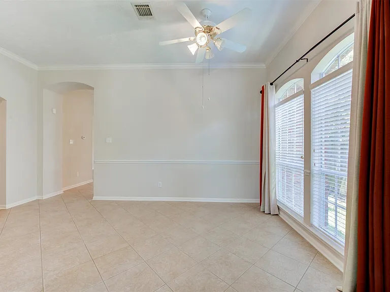 9026 Robinhoods Well Dr — Photo 6
