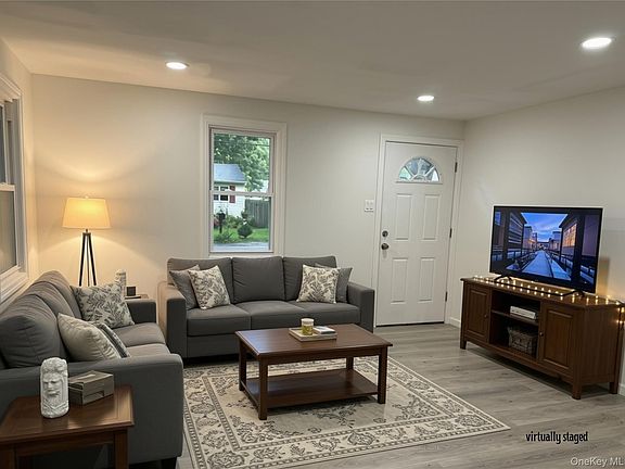 4th image of 10 Barclay Road