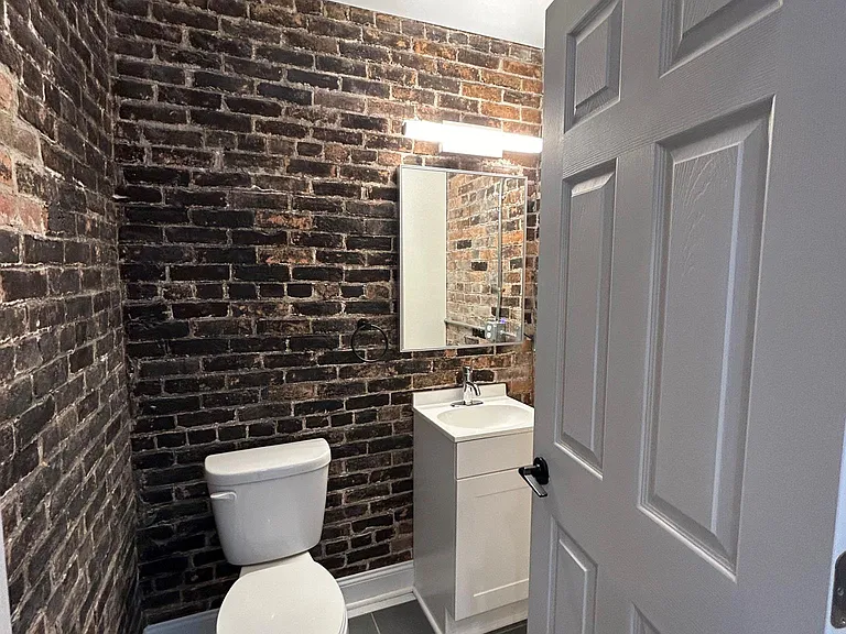 204 High St #4 — Photo 6