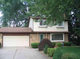 31670 Hayes Rd, Fraser, MI 48026