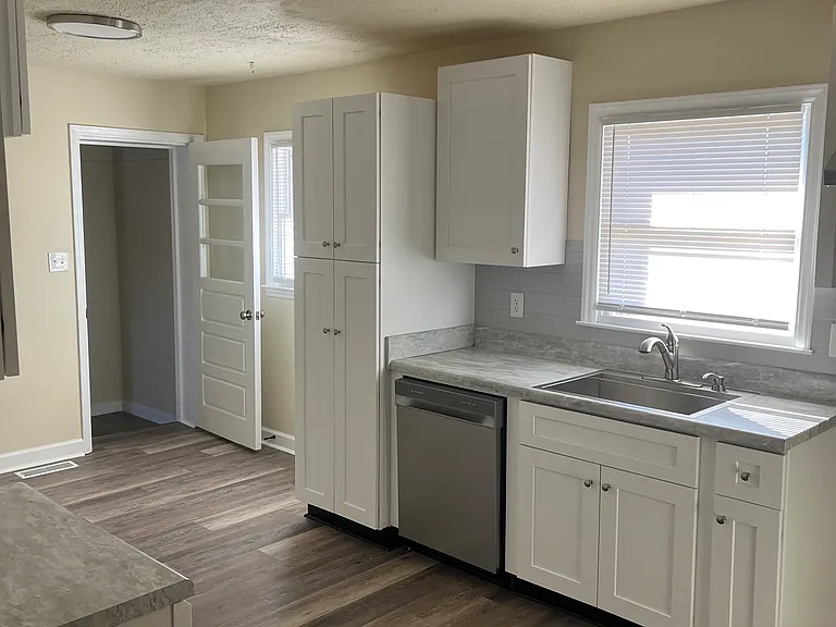 4947 Trinity Blvd — Photo 3