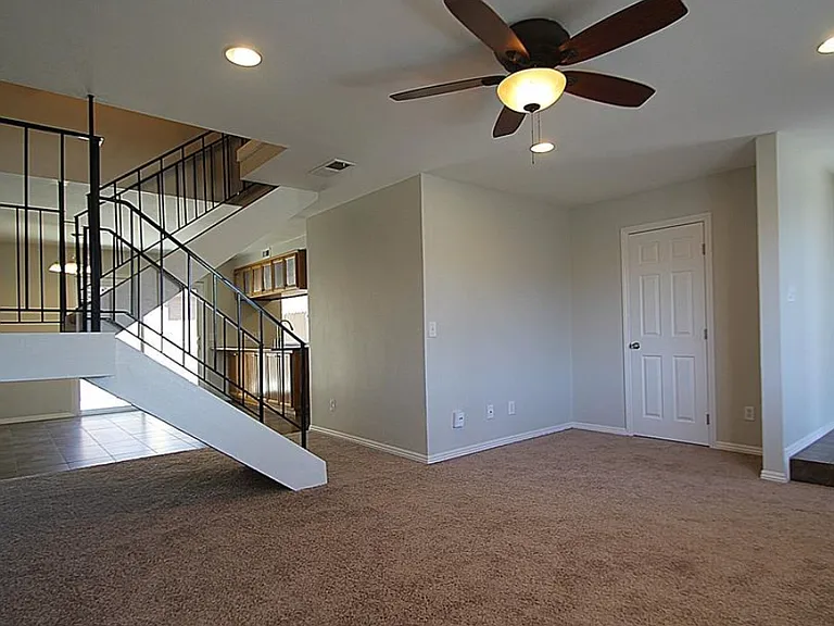 1545 Monterey Park Dr #E — Photo 2