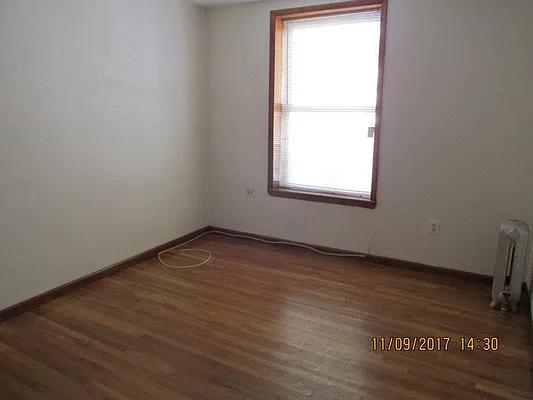 Rented by Windsor Homes Realty Corp | media 7