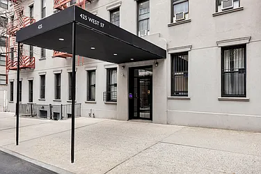 425 West 57th Street in Hell&#39;s Kitchen