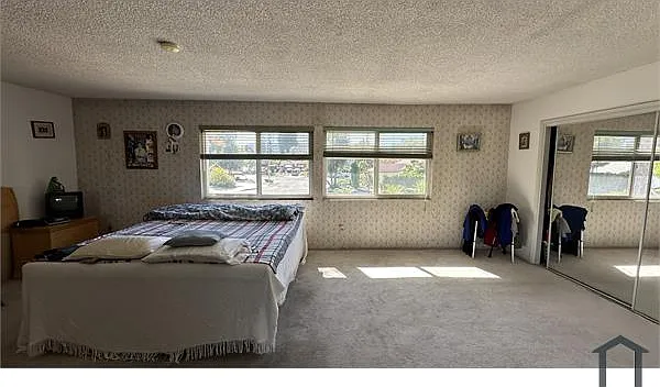 6217 Newcastle Ave — Photo 20