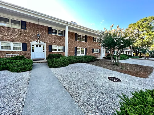 335 Driftwood Cir #A Photo 1
