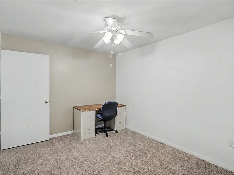 521 Parkway #103 — Photo 9