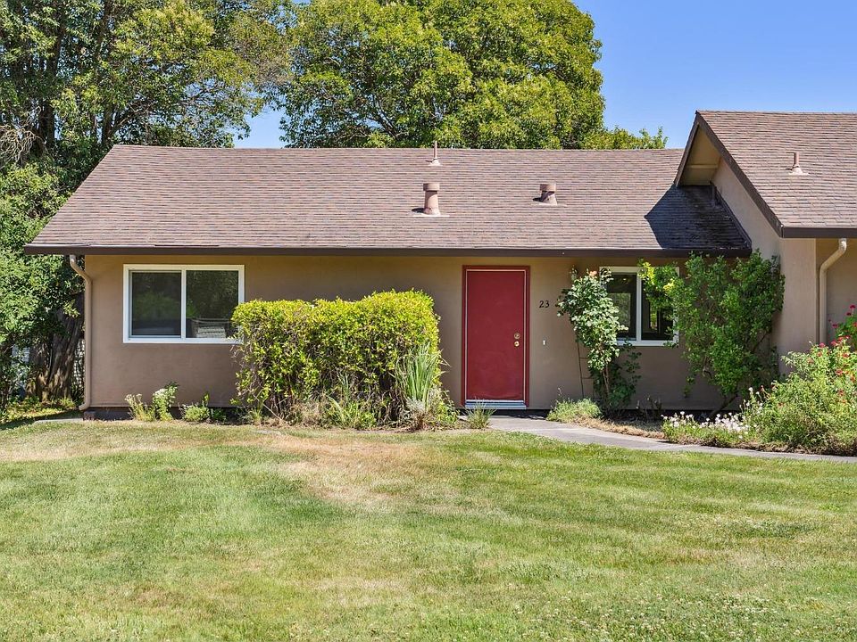 1st image of 23 Vineyard Cir
