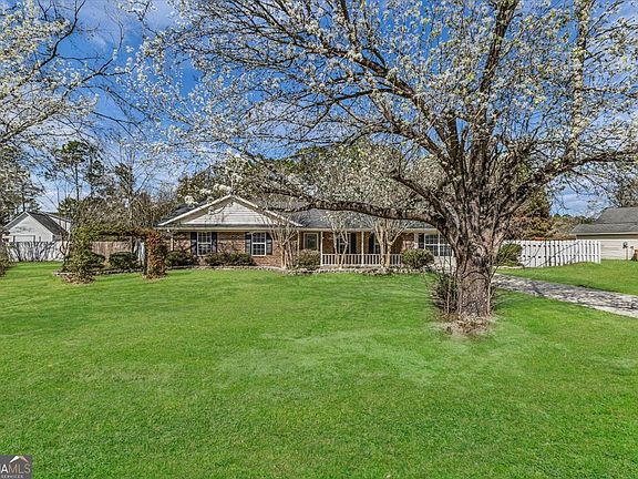 3rd image of 5323 McCall Rd