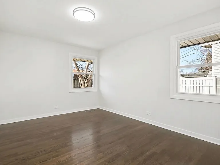 5535 Adeline Pl — Photo 5