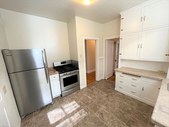 4th image of 724 8th Ave APT 1