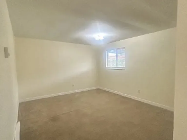 9100 NE 15th Ave — Photo 4