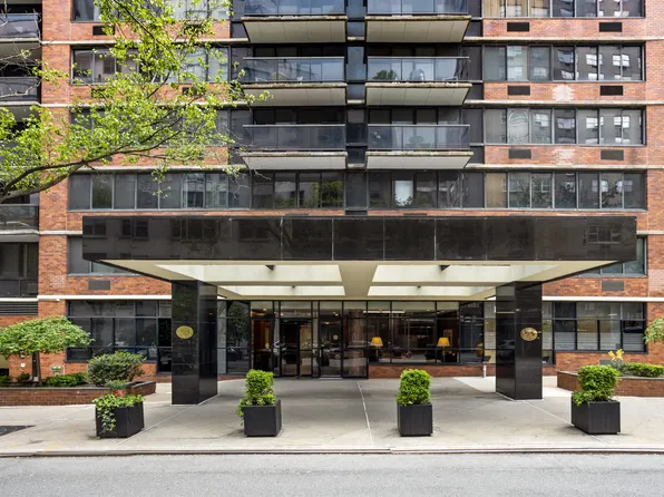 510 East 80th Street image 7 of 8