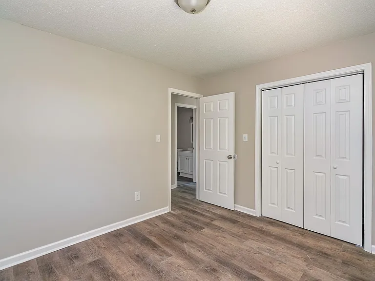 111 Raintree Ln #D — Photo 9