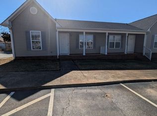 674 W 13th St, Newton, NC 28658