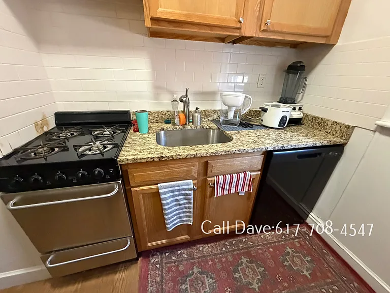 1801 Beacon St #8 — Photo 2