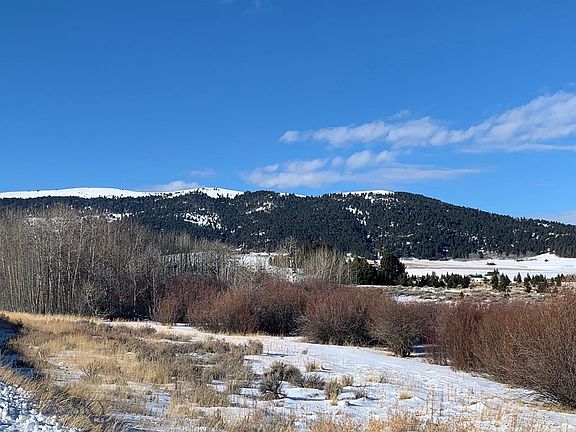 3rd image of 77 Mountain View Trl