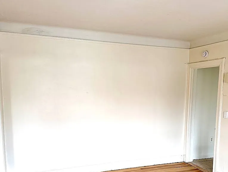 45 Underhill St — Photo 3