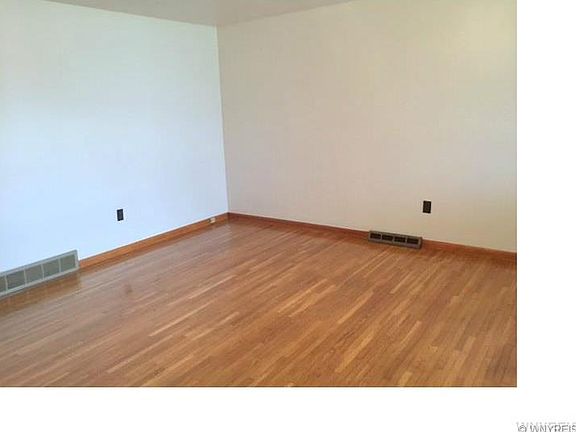 3rd image of 4331 Elmwood Ave