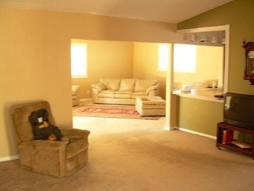 3rd image of 12227 LA CHARCA DR