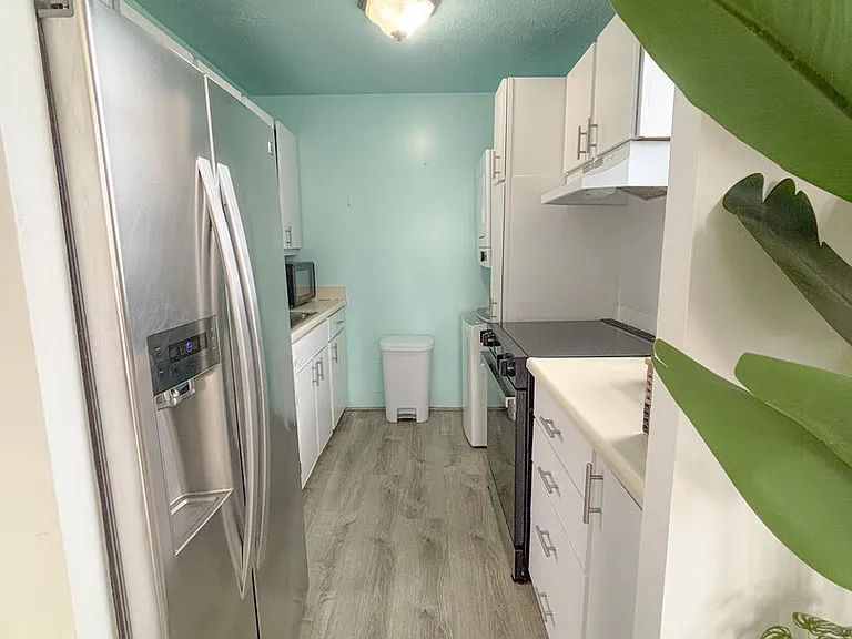 Cleghorn St — Photo 4