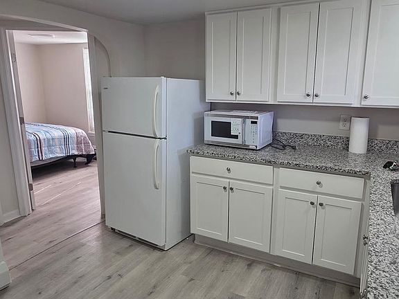 3rd image of 480 W South St Unit 1