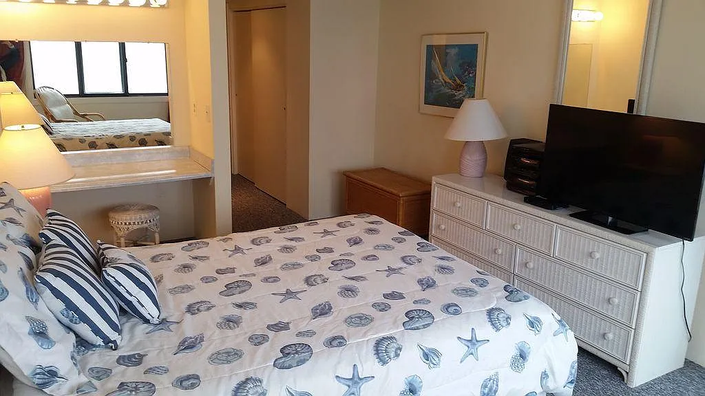 3 bed, 1152 sqft, $2,750 — Photo 2