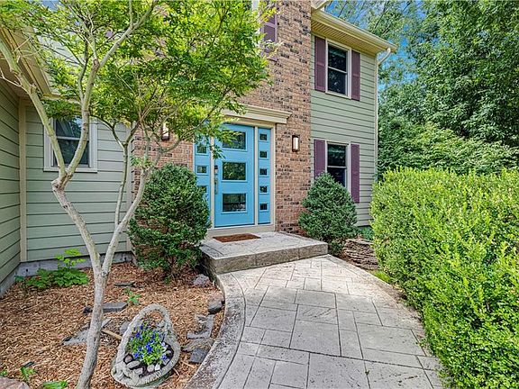 3rd image of 15331 W 84th Ter