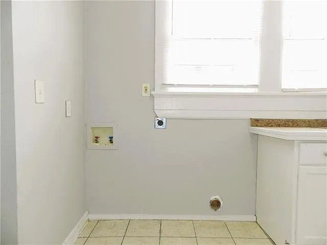 4033 Eagle St — Photo 9