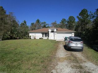 537 41st Ave NE, Naples, FL 34120