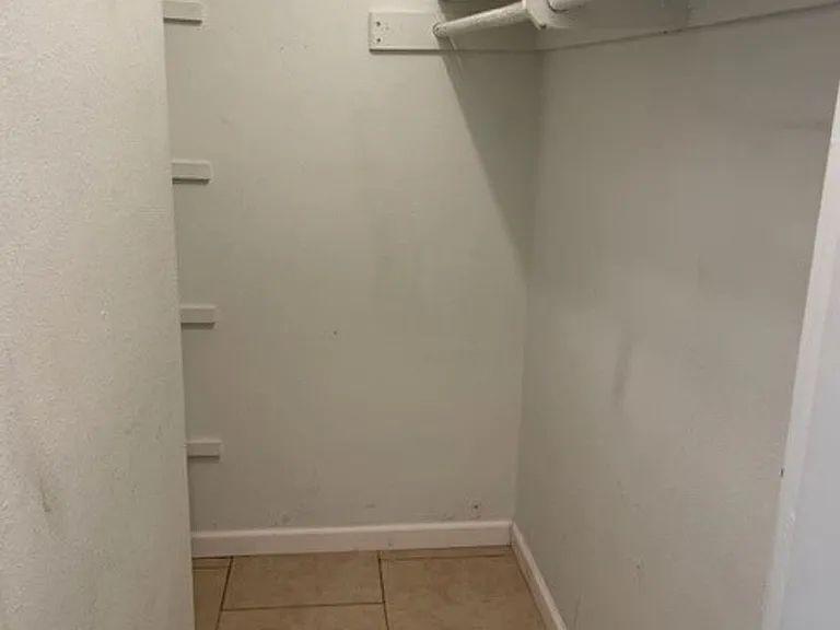 3930 Neptune Ave — Photo 12