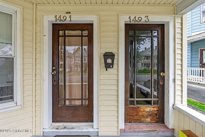 3rd image of 1491 Rugby Road