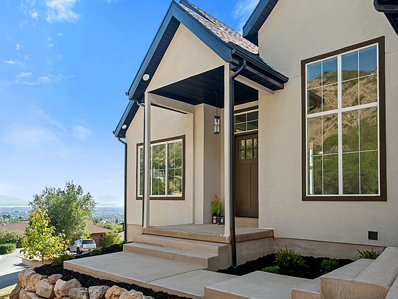 5th image of 4529 N Windsor Dr