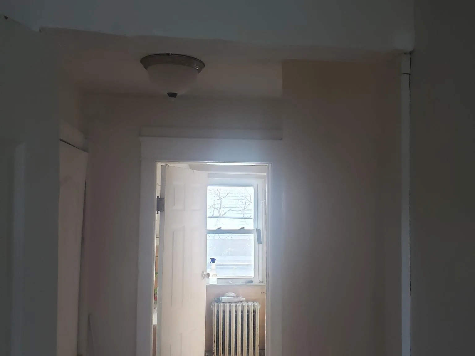 2 bed, 750 sqft, $1,000 — Photo 2
