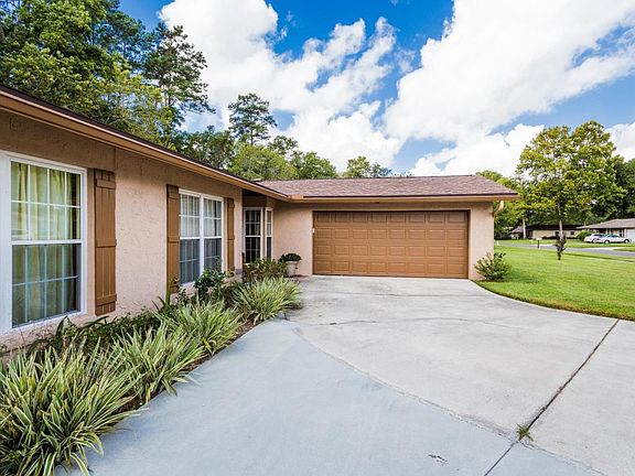 5th image of 1739 Poplar Dr