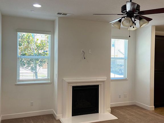 5th image of 907 Blossom Rock Ln