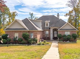 808 Grey Fox Cir, Haughton, LA 71037