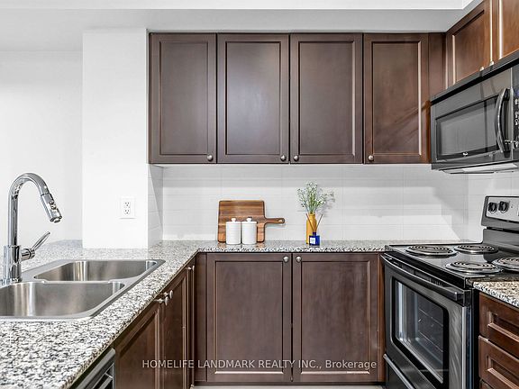 3rd image of 1235 Bayly St #807