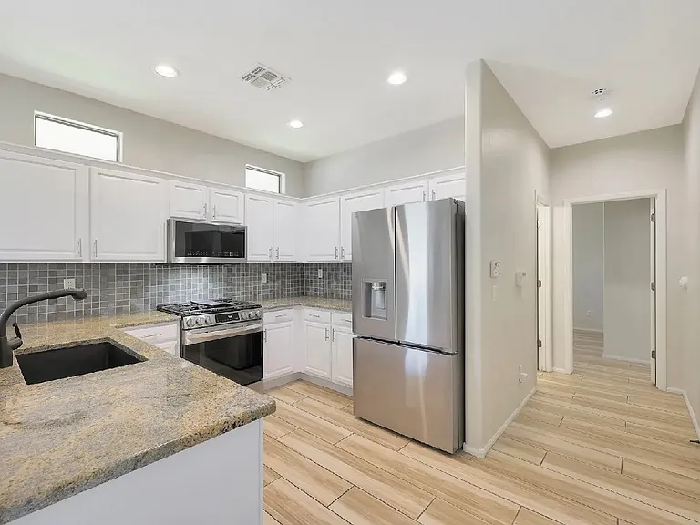 16710 N 49th Way — Photo 8