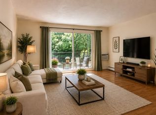 100 Fountain Ln APT 6, Weymouth, MA 02190