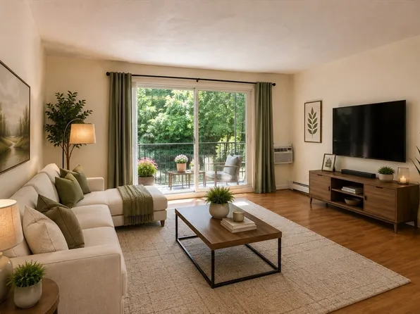 100 Fountain Ln APT 6, Weymouth, MA 02190