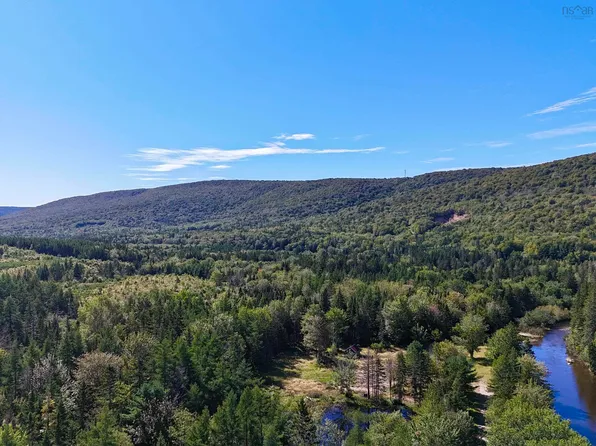 3999 Highway 105, Glendale, NS B0E 3L0