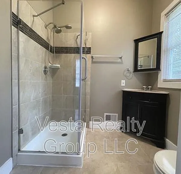 7 Emory St — Photo 5