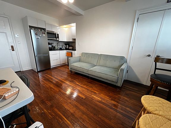 4th image of 5 Tudor City Pl APT 1726