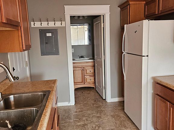 5th image of 96 N Main St APT 5
