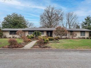3066 E Southern Hills Blvd, Springfield, MO 65804